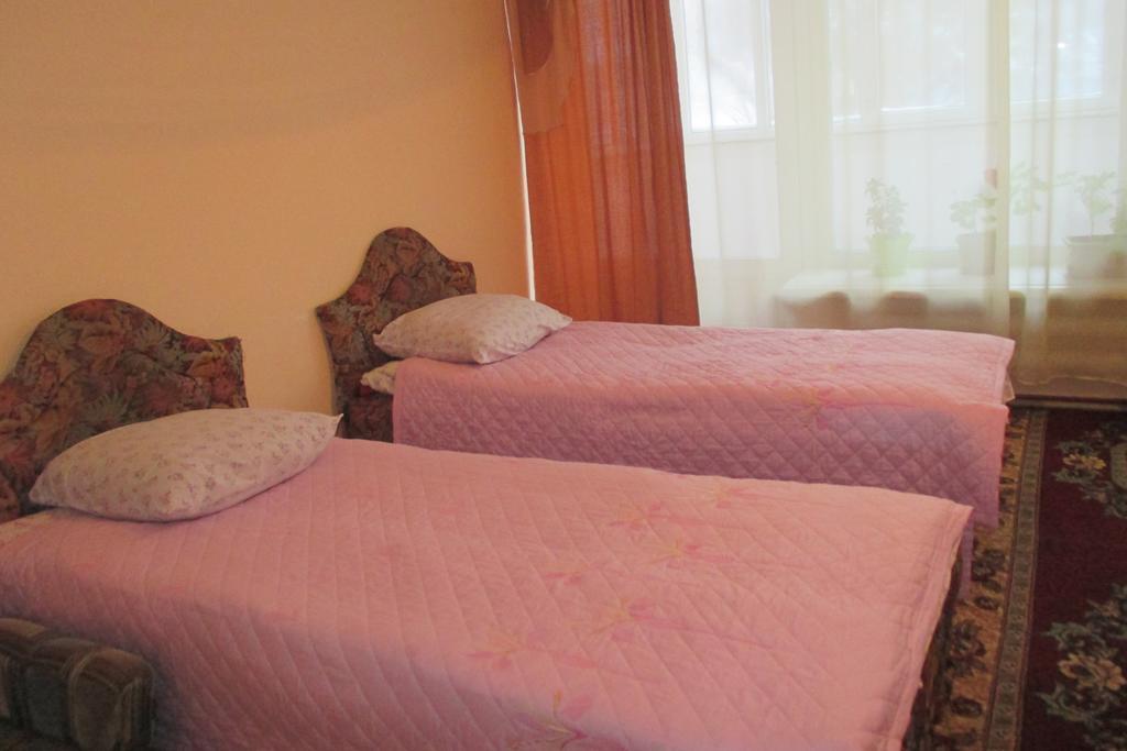 Otel Issyk-Kul Karakol Quarto foto