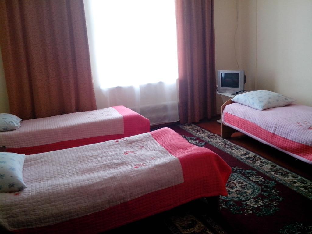 Otel Issyk-Kul Karakol Exterior foto